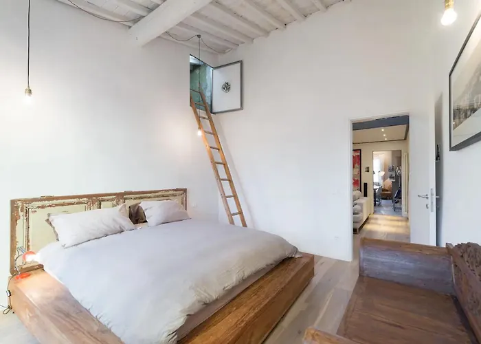 Appartement Unique 100 Sqm Design Flat In Oltrarno