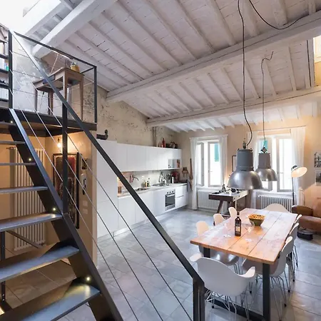 Unique 100 Sqm Design Flat In Oltrarno * Florencie